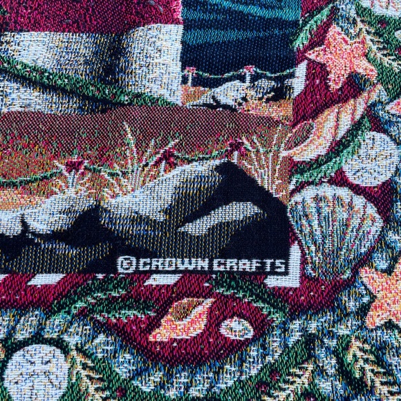 Crown Crafts Woven Throw Blanket Santa Lighthouse Beach Christmas Shells Night - Picture 2 of 4